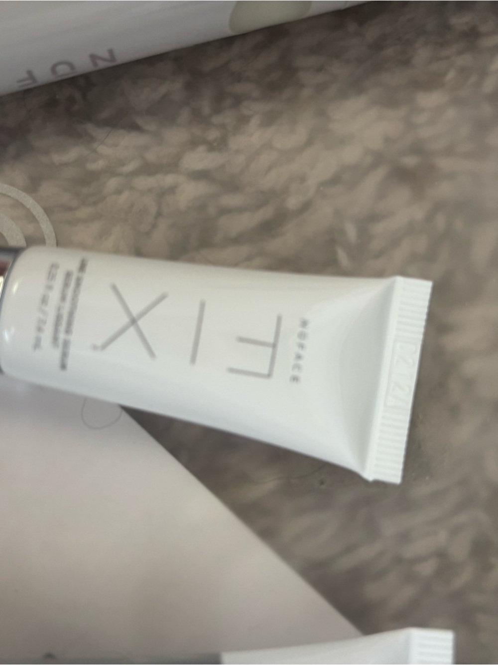 NuFace FIX Mini Line Smoothing Device Kit in White and Silver nwot - Picture 5 of 11